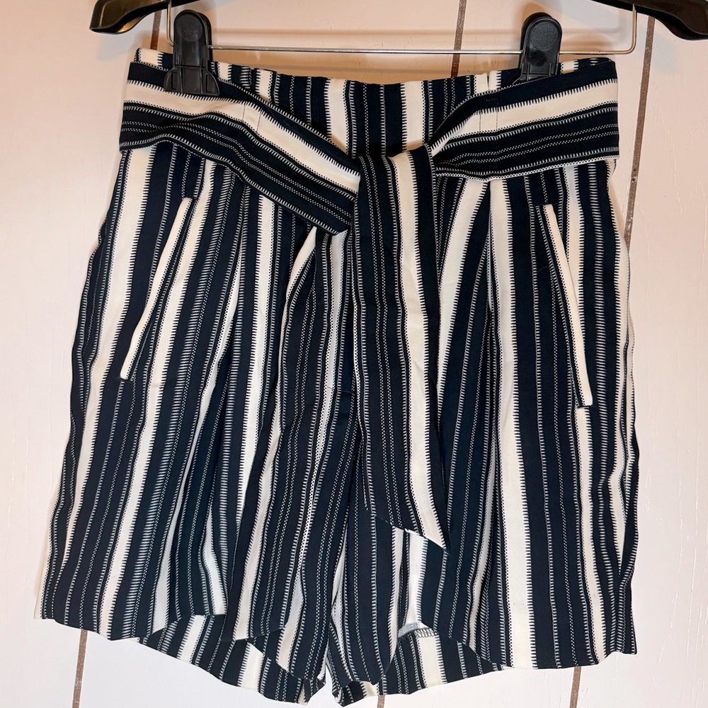 H&M size 4 stripped shorts.